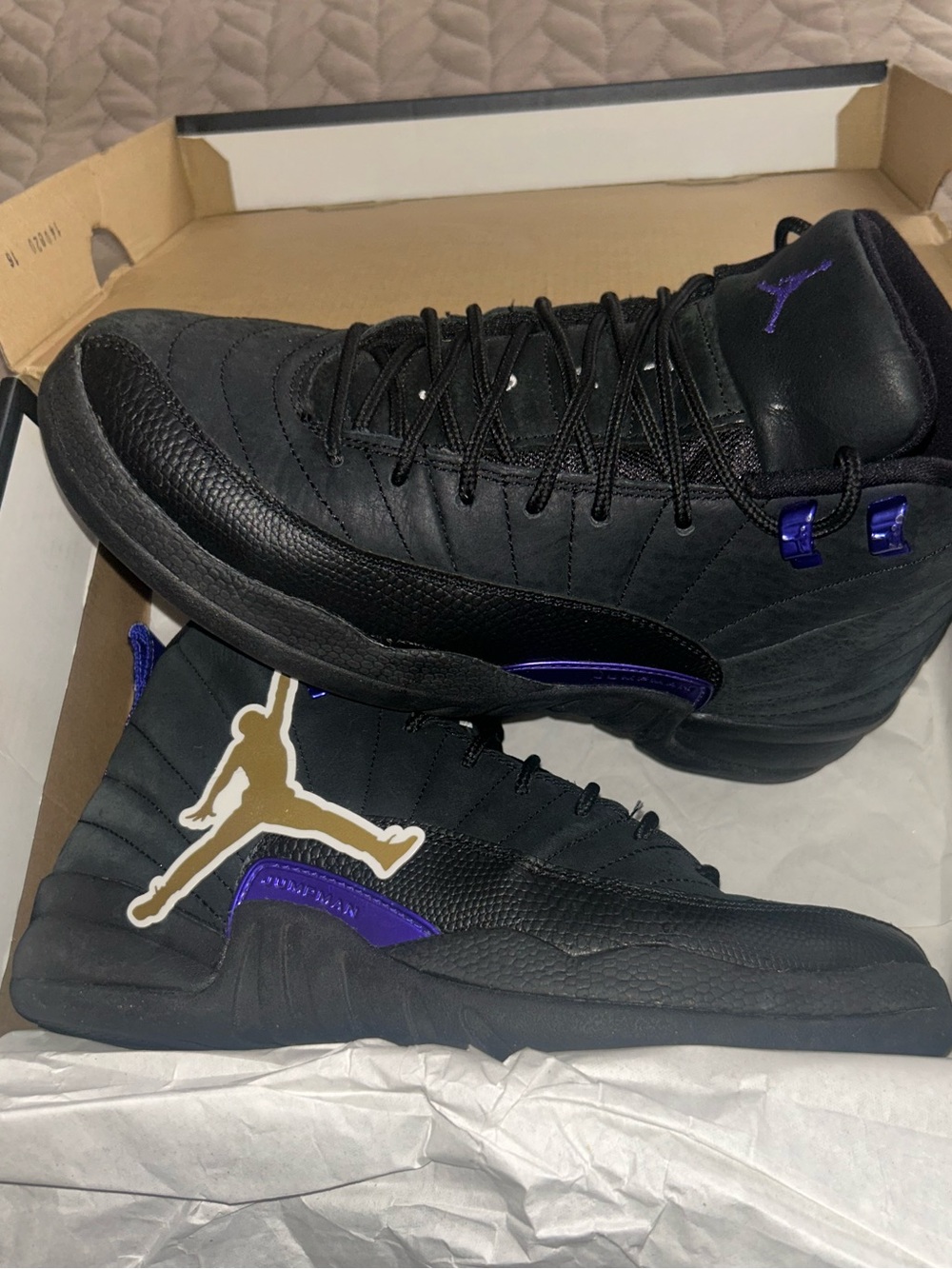 Jordan 12 retros dark concord size 7y